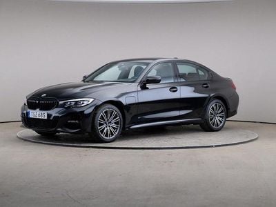 BMW 330e