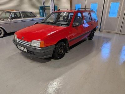 Begagnad Opel Kadett 75 HK (55 kW) 1990 Ljusröd Kombi