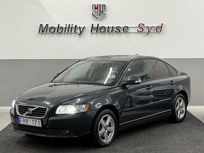 Grå Begagnad 2009 Volvo S40 Momentum Sedan | 44 900 kr (Marknadspris)