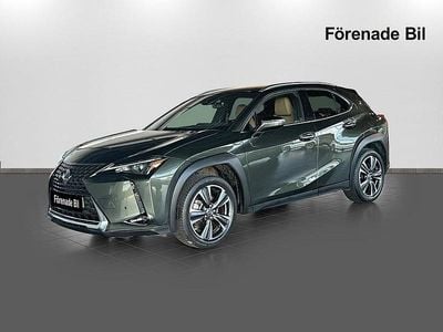 Begagnad Lexus UX 250h 184 HK (135 kW) 2022 Grön metallic SUV