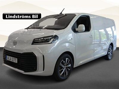 Vit Begagnad 2024 Toyota Proace Minibuss | 495 000 kr
