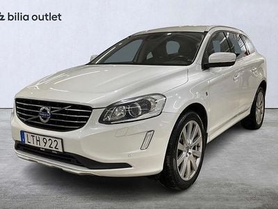 Begagnad Volvo XC60 Ocean Race 181 HK (133 kW) 2015 Vit SUV