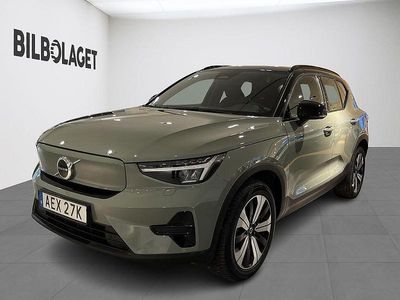 Grön Begagnad 2022 Volvo XC40 Core SUV | 304 500 kr