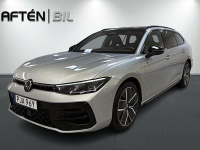 Oyster silver metallic black Begagnad 2025 VW Passat R-line Kombi | 569 800 kr