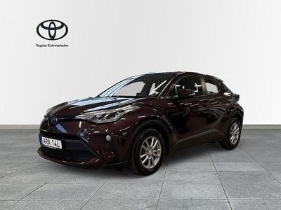 Begagnad Toyota C-HR Active 122 HK (89 kW) 2022 Lilla metallic SUV