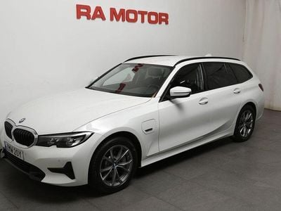 BMW 330e