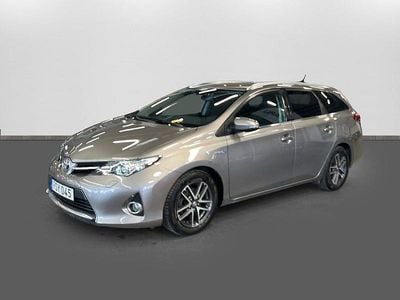 Begagnad Toyota Auris Touring Sports Edition 136 HK (100 kW) 2015 Brun Kombi