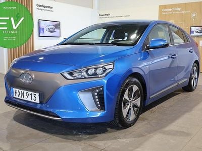 Begagnad Hyundai Ioniq Premium 88 kW (120 HK) 2016 Blåmetallic Halvkombi