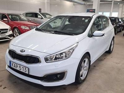 Vit Begagnad 2016 Kia Ceed Halvkombi | 135 999 kr (Marknadspris)