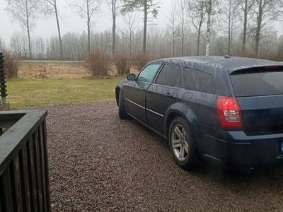 begagnad Dodge Magnum 5.7 V8 HEMI