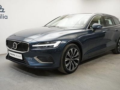 Begagnad Volvo V60 Core 253 HK (186 kW) 2022 Blå Kombi
