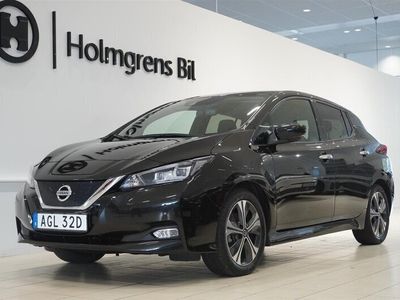 Svart Begagnad 2021 Nissan Leaf N-Connecta Halvkombi | 169 900 kr (Marknadspris)