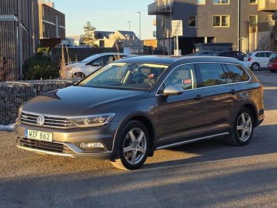 Grå metallic Begagnad 2016 VW Passat Alltrack Kombi | 134 900 kr (Marknadspris)