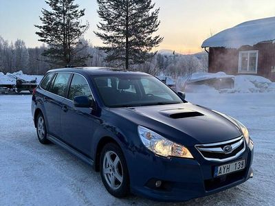 Begagnad Subaru Legacy 150 HK (110 kW) 2012 Kombi