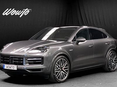 Quartz grey metallic Begagnad 2024 Porsche Cayenne S E-Hybrid SUV | 1 249 800 kr