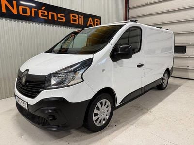 Vit Begagnad 2015 Renault Trafic Minibuss | 119 000 kr (Marknadspris)