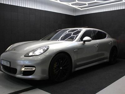 Silver Begagnad 2010 Porsche Panamera Turbo Chrono Sedan | 294 000 kr