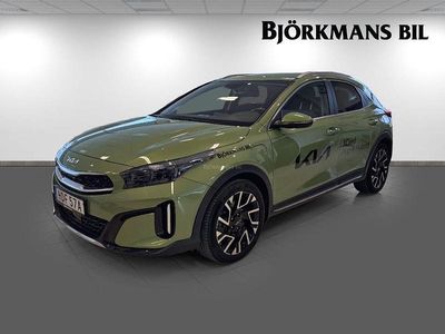 Grön (/ce6/ celadon green m) Begagnad 2023 Kia XCeed SUV | 309 000 kr (Dyr)