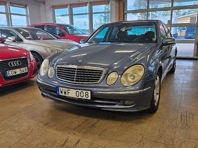 Ljusblå Begagnad 2005 Mercedes E350 Avantgarde Sedan | 84 900 kr (Marknadspris)