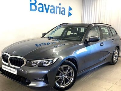 begagnad BMW 320 d xDrive Touring Sport Navi Backkamera Drag Carplay 2021, Kombi