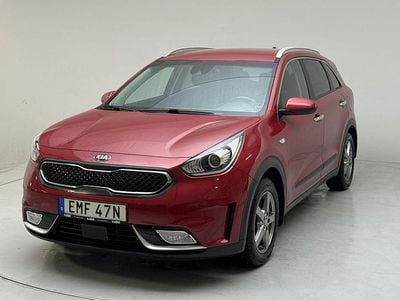 Röd Begagnad 2019 Kia Niro Advance SUV | 174 900 kr (Bra pris)