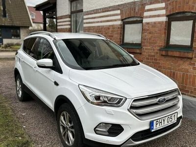 begagnad Ford Kuga 1.5 EcoBoost Euro 6