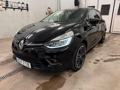Svart Begagnad 2018 Renault Clio IV Intens Halvkombi | 110 000 kr (Lite dyr)