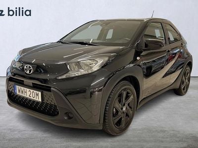 Svart Begagnad 2022 Toyota Aygo X Play SUV | 174 900 kr (Lite dyr)