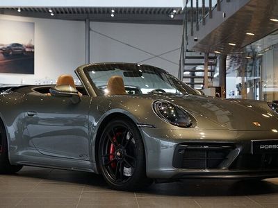 begagnad Porsche 911 Carrera 4 Cabriolet GTS