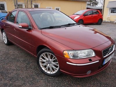 begagnad Volvo S60 2.5T Summum Drag/ Skinn