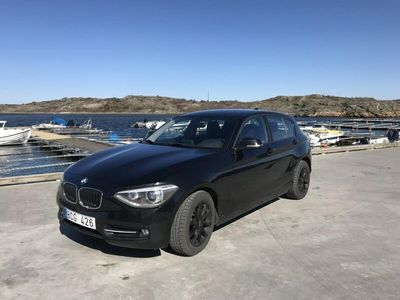 begagnad BMW 118 d 5-dörrars Steptronic Sport line - Välutrustad