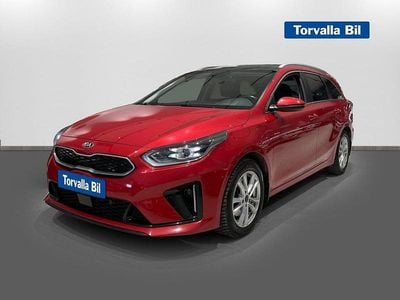 Begagnad Kia Ceed Advance 141 HK (103 kW) 2021 Röd Halvkombi