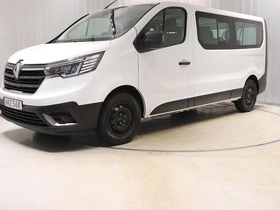 Vit Begagnad 2023 Renault Trafic Minibuss | 389 900 kr