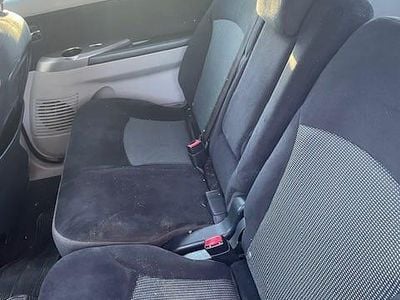 Begagnad Mitsubishi Grandis 140 HK (102 kW) 2008 Minibuss