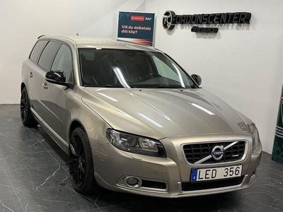 Ljusbrun Begagnad 2010 Volvo V70 R-Design Kombi | 69 900 kr (Marknadspris)