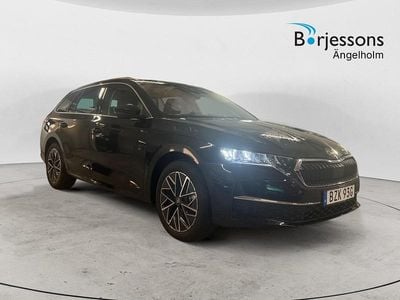 Svart Ny 2025 Skoda Octavia Kombi | 349 900 kr