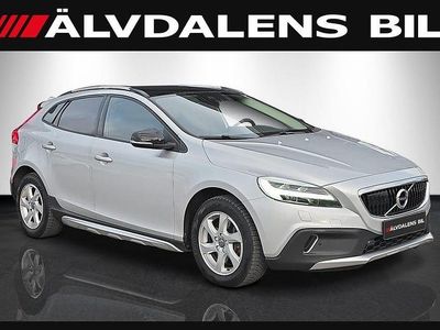 Begagnad Volvo V40 CC Pro 150 HK (110 kW) 2019 Silver metallic Kombi