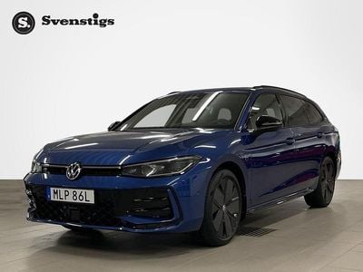 Blå Ny 2026 VW Passat Kombi | 573 500 kr (Marknadspris)