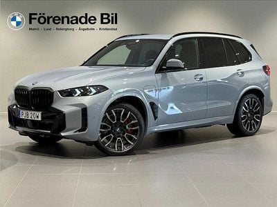Begagnad BMW X5 M Sport 489 HK (359 kW) 2025 Grå (brooklyn grå metallic) SUV