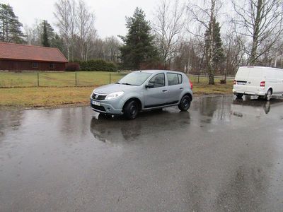 Begagnad Dacia Sandero 88 HK (64 kW) 2010 Blå Halvkombi