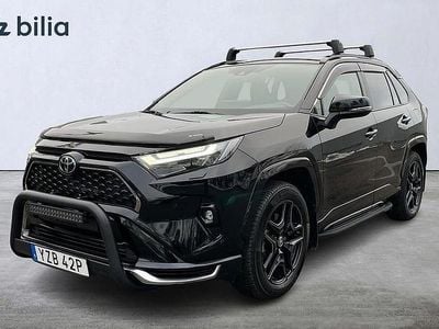 Svart Begagnad 2024 Toyota RAV4 Hybrid Style SUV | 539 900 kr (Dyr)