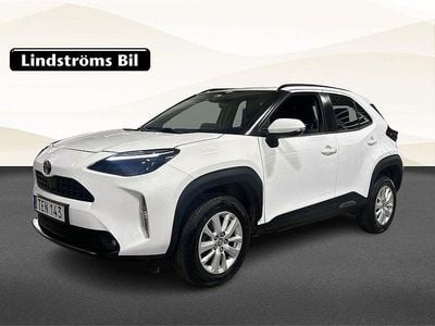 Vit Begagnad 2022 Toyota Yaris Cross Active SUV | 249 900 kr (Marknadspris)