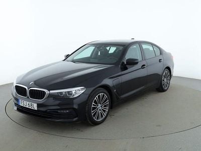 Svart Begagnad 2019 BMW 530 iPerformance Sedan | 216 000 kr (Superpris)