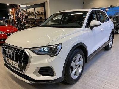 Vit Begagnad 2023 Audi Q3 Advanced SUV | 328 000 kr (Marknadspris)