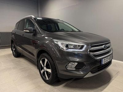 Begagnad Ford Kuga Titanium 150 HK (110 kW) 2017 Grå SUV