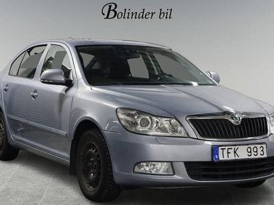Begagnad Skoda Octavia Elegance 105 HK (77 kW) 2011 Ljusblå Halvkombi
