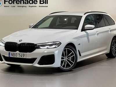 begagnad BMW 530 535 e xDrive Touring M Sport Nav HiFi P-Assist Drag 2023, Kombi