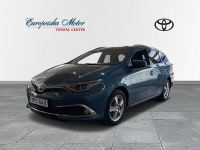 begagnad Toyota Auris Touring Sports Hybrid Executive Vinterhjul