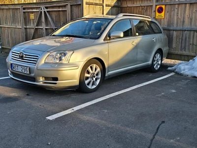 Begagnad 2005 Toyota Avensis Kombi | 76 500 kr (Dyr)