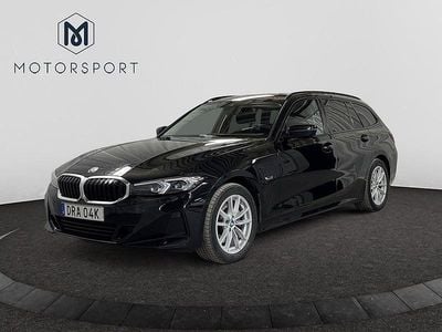 Begagnad BMW 330e 184 HK (135 kW) 2022 Svart Kombi